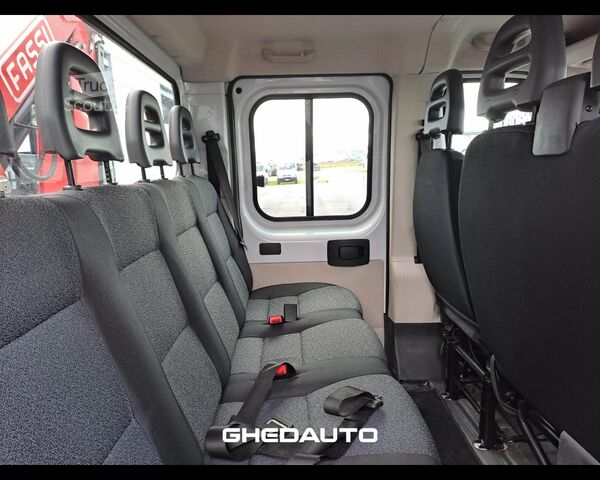 Minibus FIAT FIAT DUCATO CON CASSONE FISSO E GRU