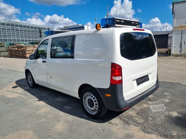 Ambulance voor spoedeisende artseninzet Mercedes-Benz Vito Notarzteinsatzfahrzeug NEF