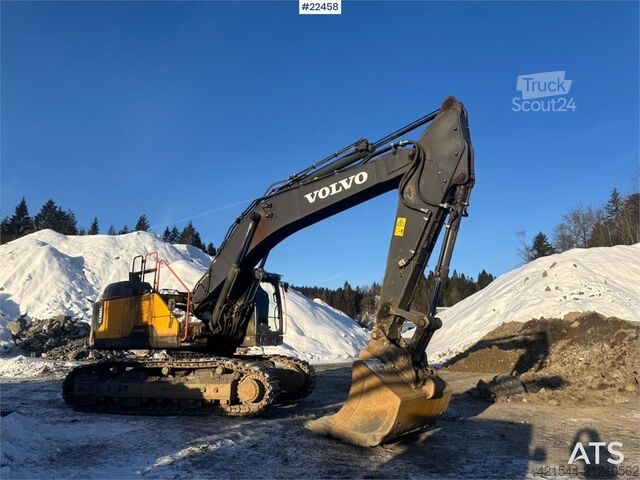Tela-alustainen kaivinkone Volvo EC480EL Crawler Excavator – Digging Bucket – 5750