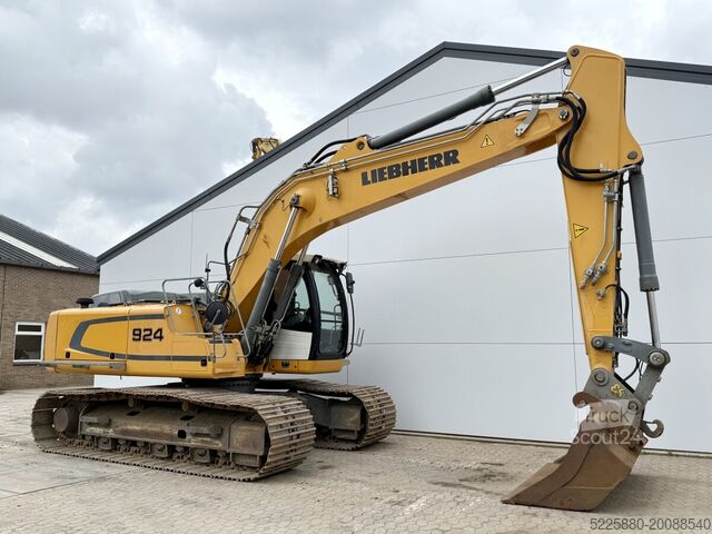Excavator pe șenile Liebherr R924 LC