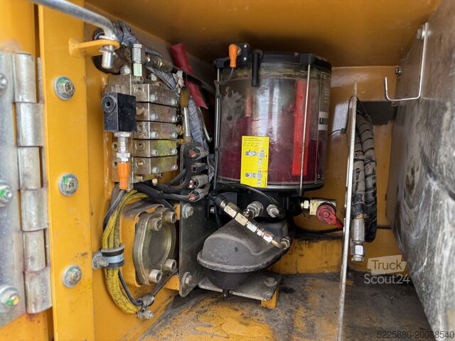 Excavator pe șenile Liebherr R924 LC