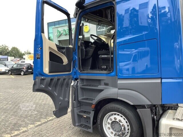 Véhicule tracteur volume Mercedes-Benz 1845 LSnRL Big Retarder Standkl. HUBSATTELPLATTE