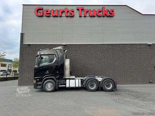 Standard-SZM Scania S520 6X4 HEAVY DUTY TRACTOR/TREKKER/SZM