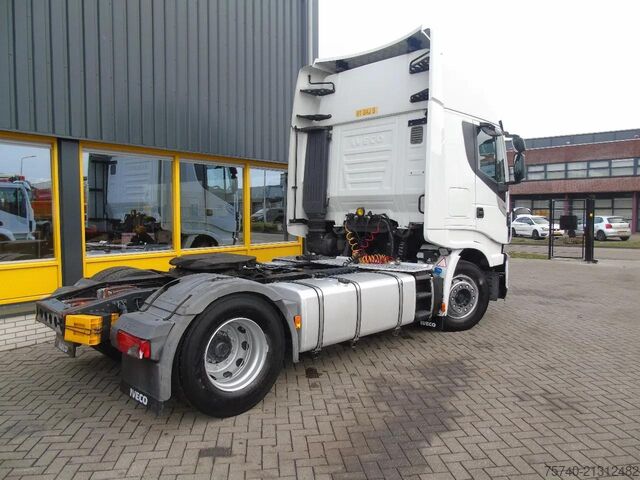 Standart-SZM Iveco Stralis 460 + EURO 6 + PERFECT TRUCK