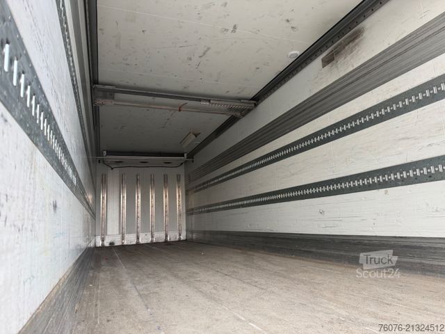 Camion frigorific MERCEDES-BENZ 2540 L 6x2/4 Kühlkoffer 9.1m Carrier 1100U LBW