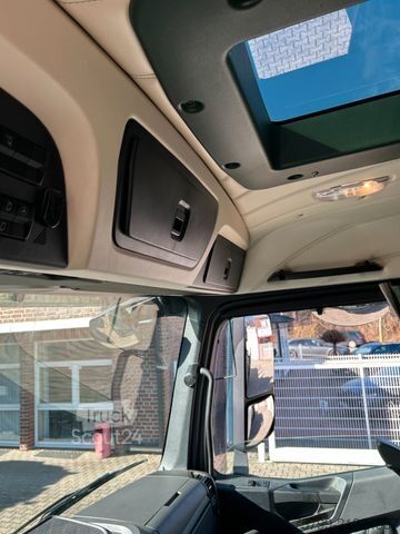 Teherautóra szerelt daru MERCEDES-BENZ 3253 Pritsche + HIAB 302 Kran 8x2-4