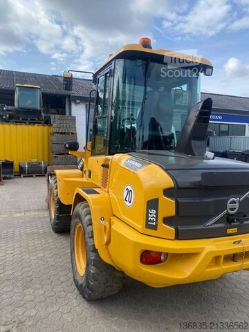 Nakladač Volvo L 35 G