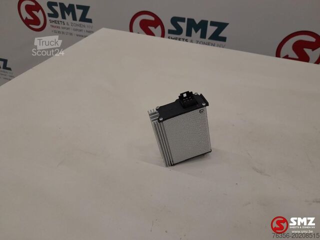 Elektrika Mercedes Occ omvormer 24V/12V 18A Mercedes Actros A3755420