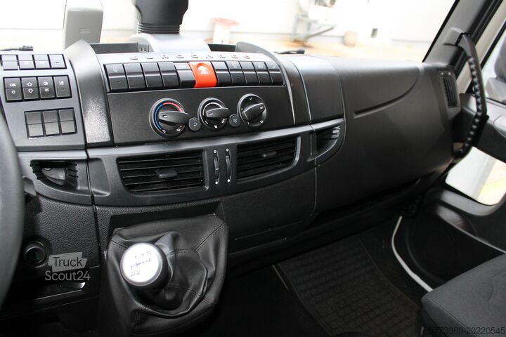 Lastebil med lasteplan Iveco ML 140E25/P EVI_D