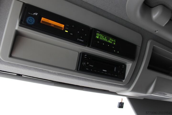 Lastebil med lasteplan Iveco ML 140E25/P EVI_D