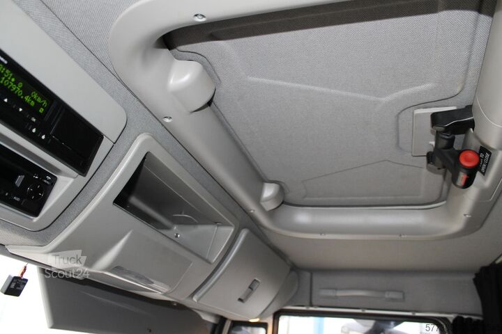 Lastebil med lasteplan Iveco ML 140E25/P EVI_D