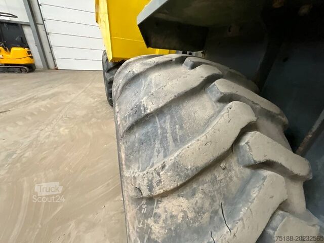 Döngölő teherautó Neuson DW 90