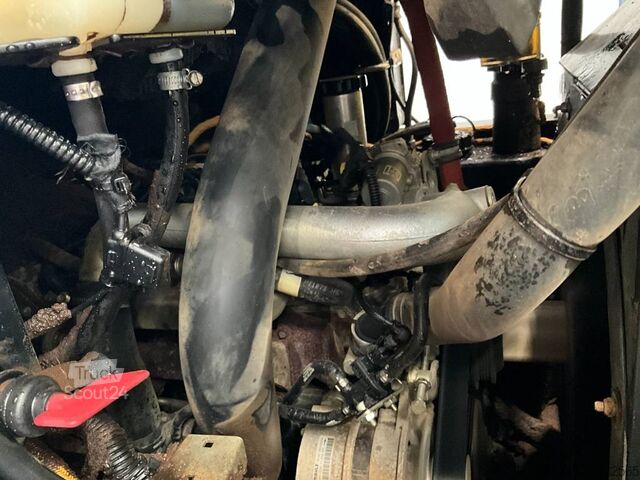 Döngölő teherautó Neuson DW 90