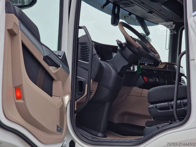 Standard-SZM DAF XG+ 530 4x2 - New - Retarder - Night clima - 2x...