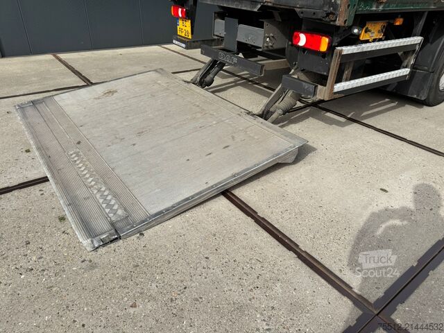 Valise DAF CF 65.220 / Tail Lift / Euro 5 / Klima / NL Truck