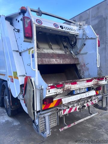 Autocompattatore Iveco 330 stralis