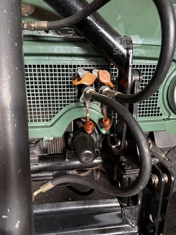 Unimog Mercedes-Benz Unimog U 421