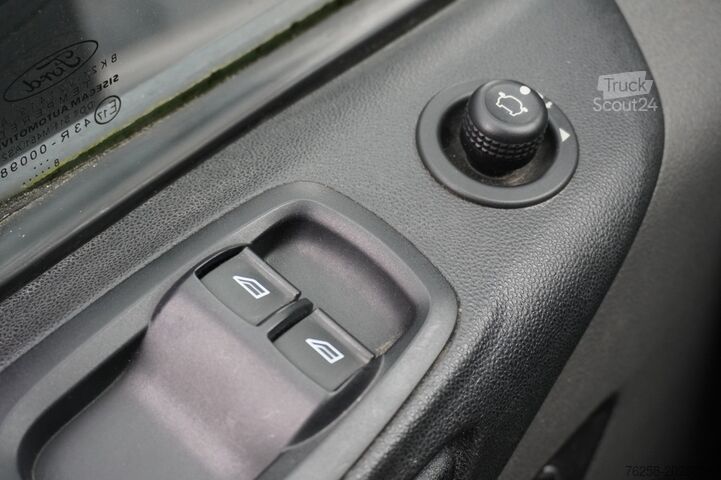 Delivery van Ford Transit Custom 2.0 TDCI L2 EURO 6 - Airco - Cru...