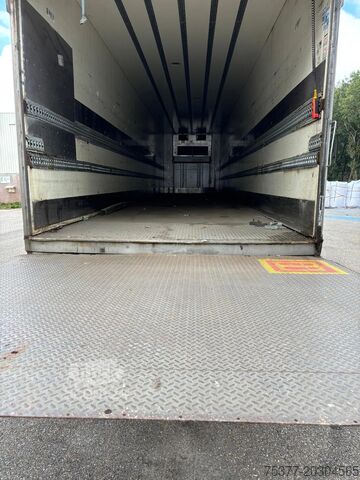 Refrigerated/freezer transport DRACO gelenkt,steering,gestuurd,klep,carrier Maxima,s...