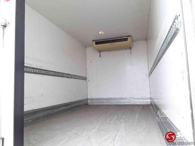 Soğutmalı/dondurulmuş taşıma Renault Midliner 220 Thermoking  v500 Max