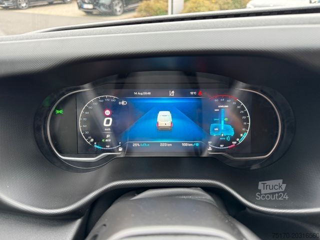 Panelová dodávka IVECO Daily 35S18HA8 3.0L *R3.520mm*AHK*2xSchiebetür*