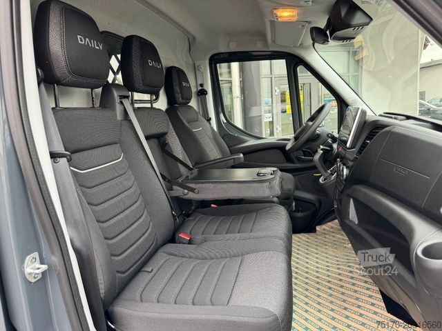 Panelová dodávka IVECO Daily 35S18HA8 3.0L *R3.520mm*AHK*2xSchiebetür*