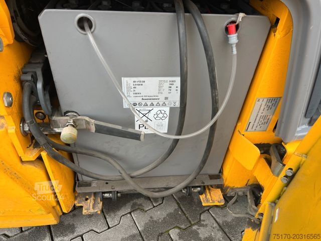 Frontgaffeltruck JUNGHEINRICH EFG 215 / Triplex 4.25m / 1.851h / Batterie 2023