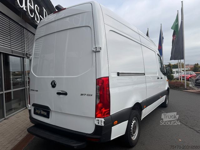 Ван с висока покривка MERCEDES-BENZ Sprinter 317 CDI 3665 Klima 360 Schwing SHZ