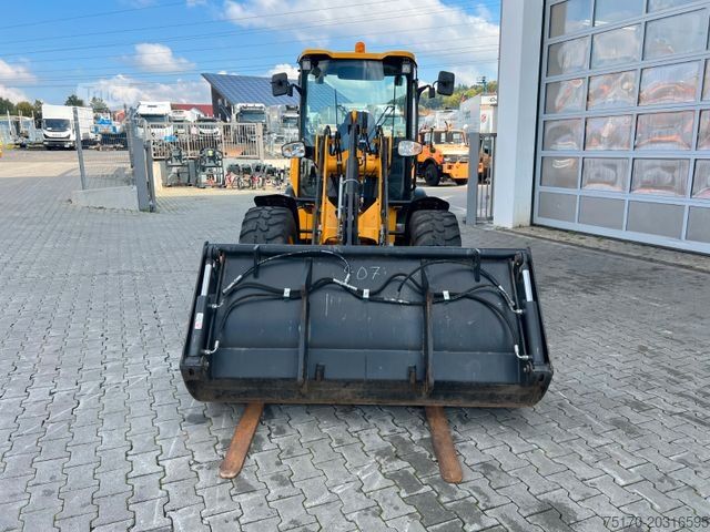 Колісний навантажувач JCB 407 SV / nur 268h! / Klappschaufel & Gabel
