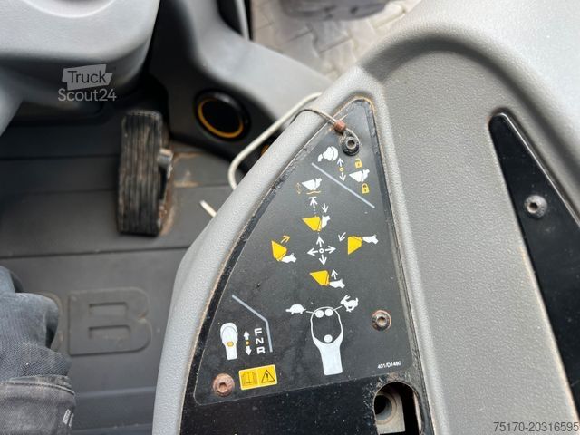 Колісний навантажувач JCB 407 SV / nur 268h! / Klappschaufel & Gabel