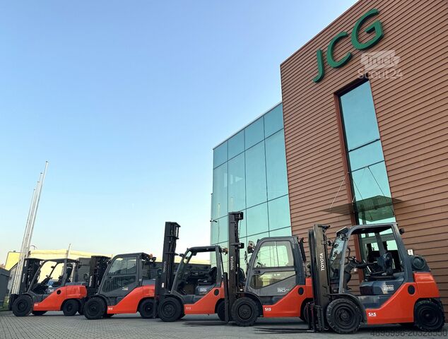 Empilhadeira de quatro direções Combilift CB4500//2019 year // Triplex 6400 mm