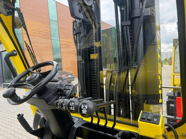 4 tekerlekli forklift Hyster H 5.0FT/Positioner+sideshift/ 3662 hours