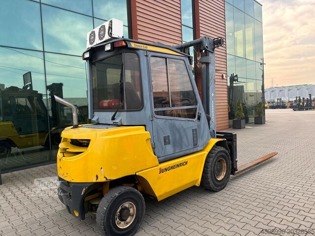 4 tekerlekli forklift Jungheinrich DFG45/Positioner+sideshift/Air condition