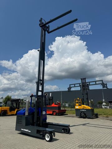 Empilhadeira de quatro direções Combilift C3000/ Mast 7500 mm /Teleskopic forks