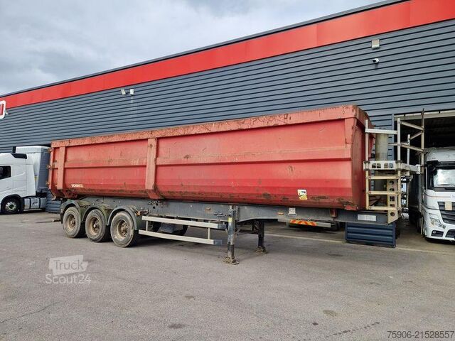 Semirreboques basculantes Schmitz Cargobull BENNE A FERRAILLE 49m3