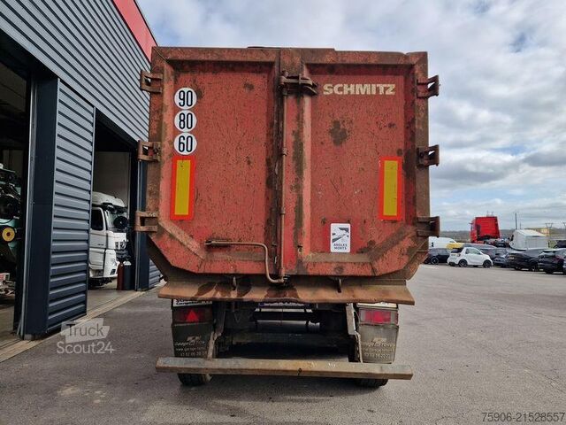 Semirreboques basculantes Schmitz Cargobull BENNE A FERRAILLE 49m3
