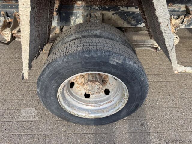 Avfallsbil Nissan **ECO100-BENNE-TIPPER**