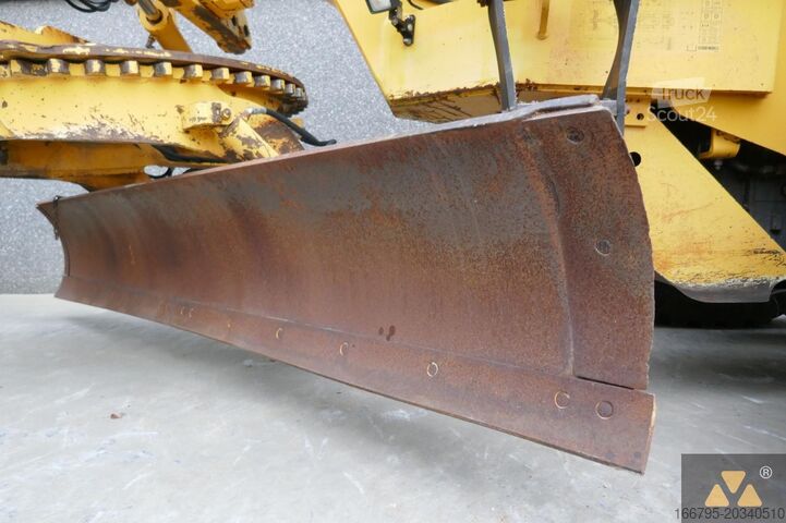 Grader Volvo G720B