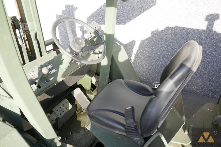 Vorkheftruck voor ruw terrein Case M4K Ex-army