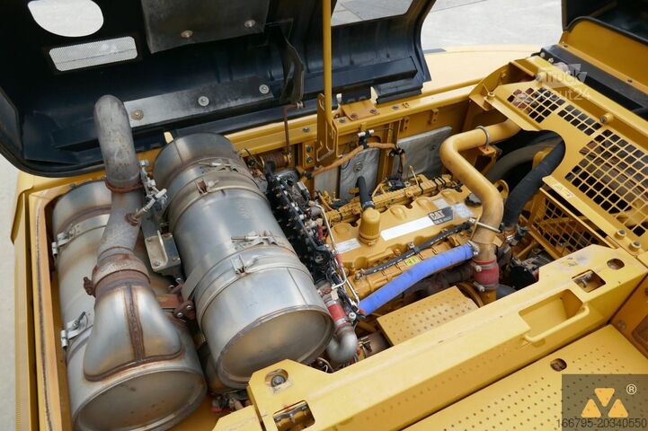 Excavateur sur chenilles Caterpillar 336FL