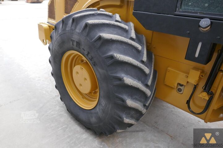 Enkel trumvals Caterpillar CP76