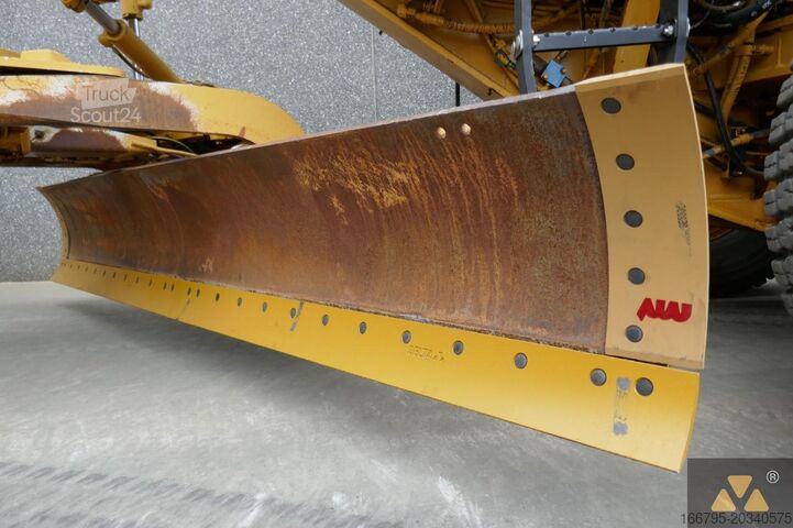 Grader Caterpillar 130G