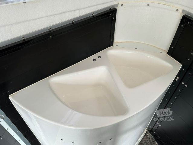 Причіп для перевезення коней NIEWIADOW Nero Pferdeanhänger 310x174x234cm 2500k