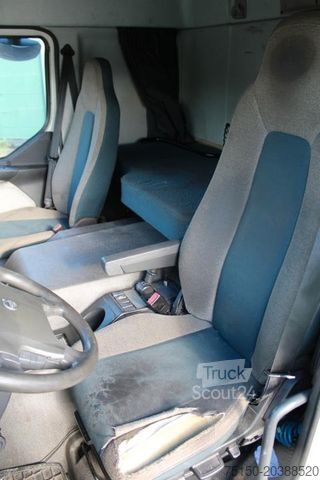 Samochód z wymienną zabudową VOLVO FE 320 4x2 LL - Nr.: 699