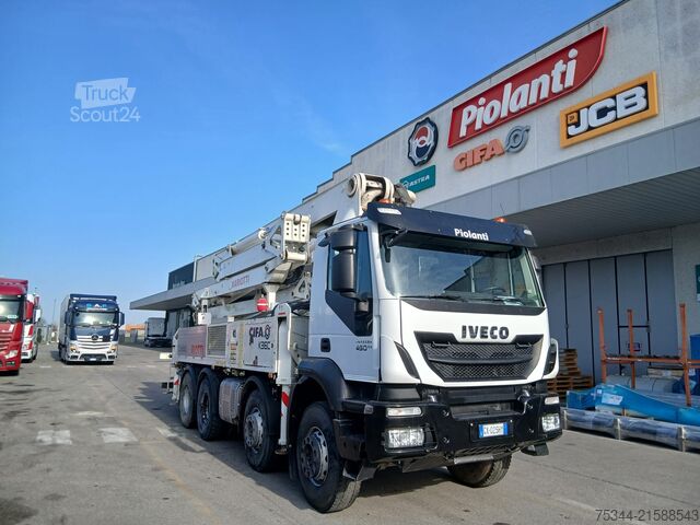 Standard tractor unit Iveco 450 8X4 CON BETONIERA CIFA