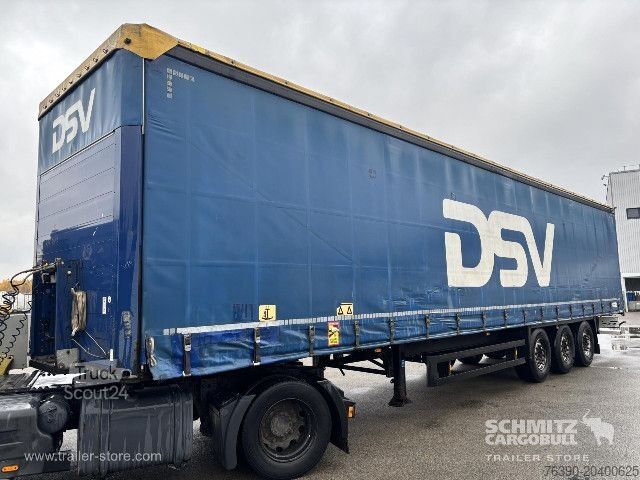 Semirimorchio con telone Schmitz Cargobull Semitrailer Curtainsider Standard