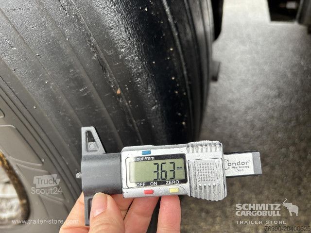 Semirimorchio con telone Schmitz Cargobull Semitrailer Curtainsider Standard