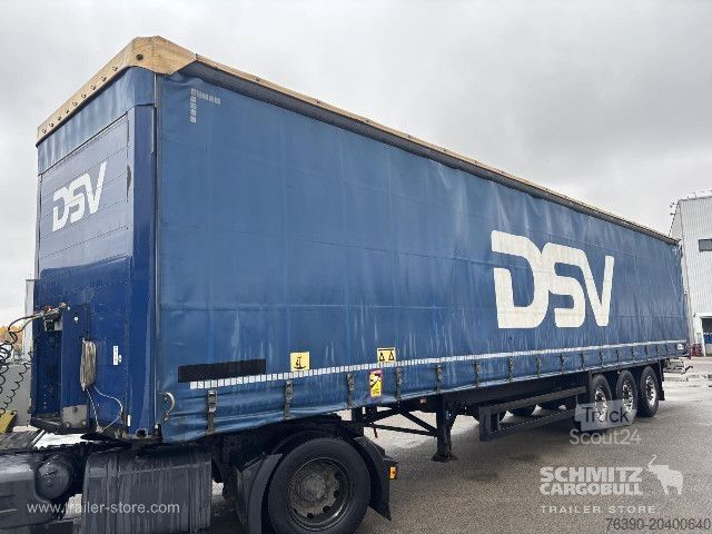 Semirimorchio con telone Schmitz Cargobull Semitrailer Curtainsider Standard