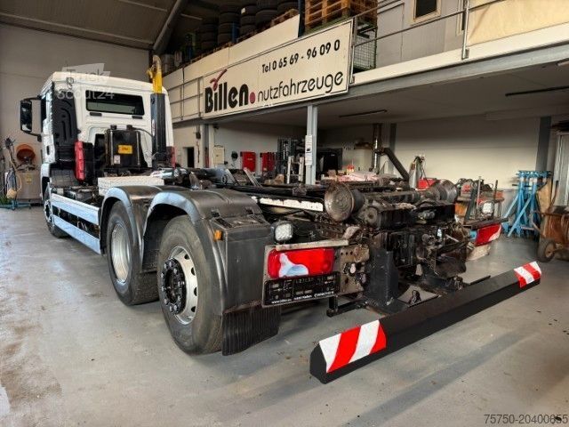 Roll-off tipper truck MAN 26.460 6x2 Hyfva 20.26 S