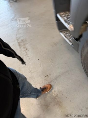 Hákový nosič kontejnerů MAN 26.460 6x2 Hyfva 20.26 S